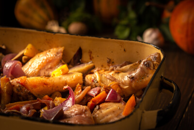 ארוחת צהריים שווה: שניצל עוף קריספי ללא פחמימות בתוספת ירקות צלויים