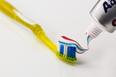 אזהרה מרכישה של משחת שיניים קולגייט: "ייתכן כי מדובר בזיוף"