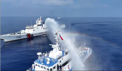 מתגרים בהם: הצי הסיני 'הפגיז' במים ספינה פיליפינית