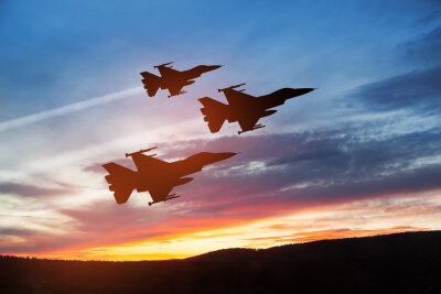 חוששת מאיראן: ארה"ב העבירה מטוסי קרב מאיחוד האמירויות לקטאר